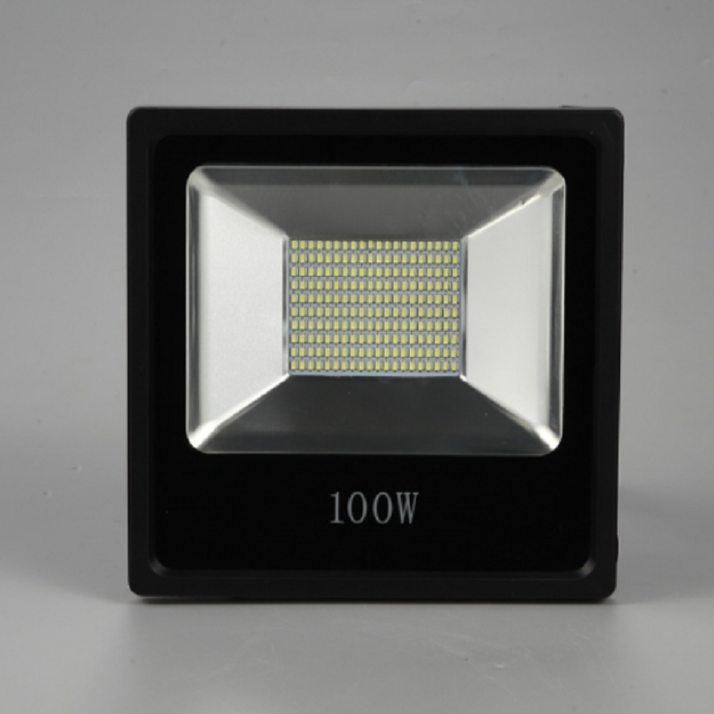 Nagyteljesítményű kültéri 100W LED reflektor – víz, por-, és ütésálló – hideg fehér (BBD) (BBV) (6)