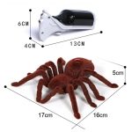 Nagy méretű, távirányítós pók – 16 x 16 x 5 cm (3)