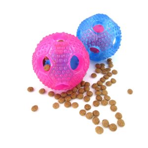Interaktív jutalomfalat adagoló labda kutyáknak és cicáknak - 7 cm (BBM) - Image 5