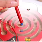Mágneses, katicabogár alakú labirintus színes golyókkal (I-6533_1) (4)