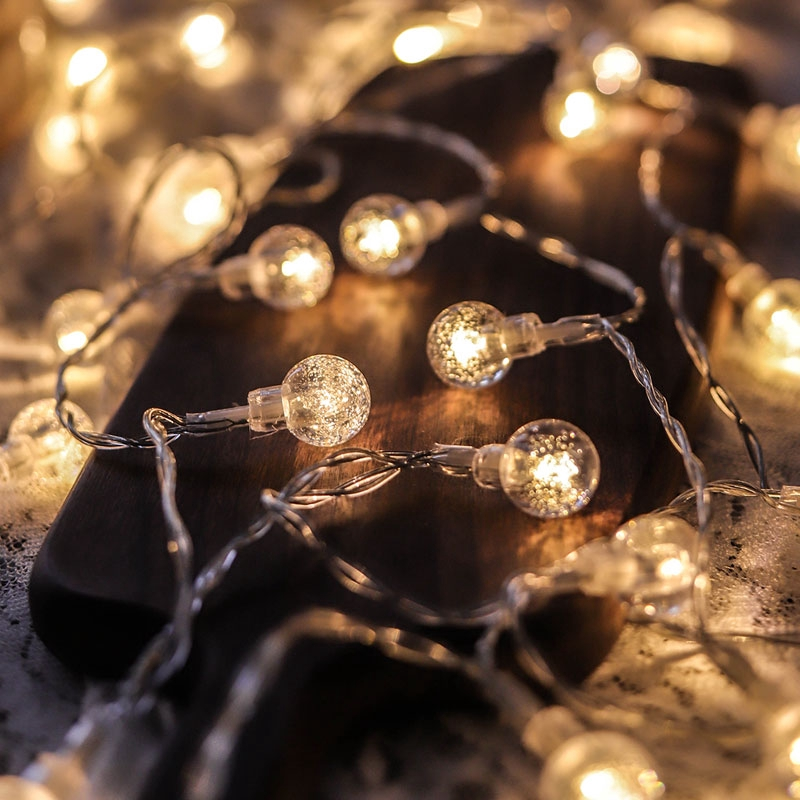 karácsonyi fényfüzér üveggolyókkal beltérre – 30 LED, 3 méter (BBV) (1)