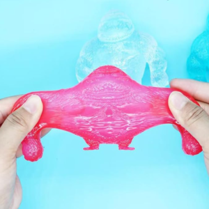 Realisztikus gorilla squishy játék – puha, szorítható stresszcsökkentő és feszültségoldó játék iskolásoknak és felnőtteknek (BBMJ) (FX) - Image 2